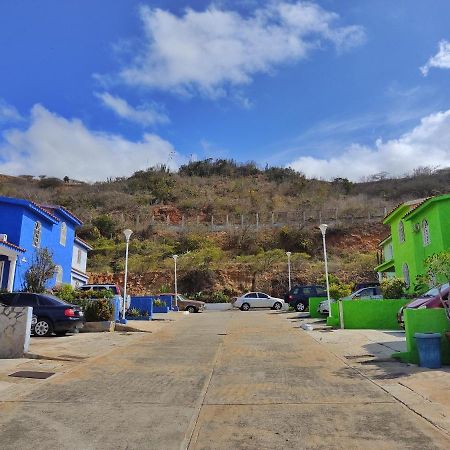 Bella Suite Frente Al Aeropuerto Catia La Mar Exterior photo
